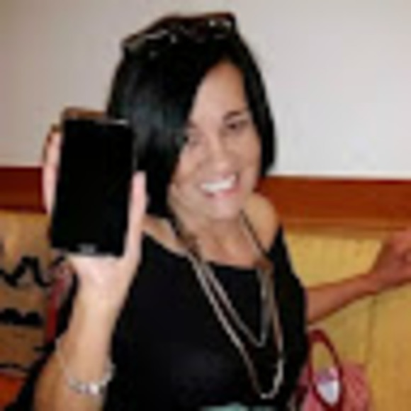 Meet your Posher, Lucia - Picture 1 of 1